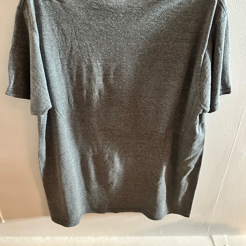 Ariel The Little Mermaid Disney Film
Gray Graphic Shirt large tee shirt . - Picture 6 of 6